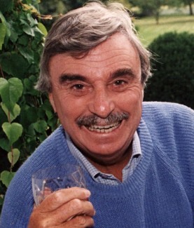 Leslie Thomas